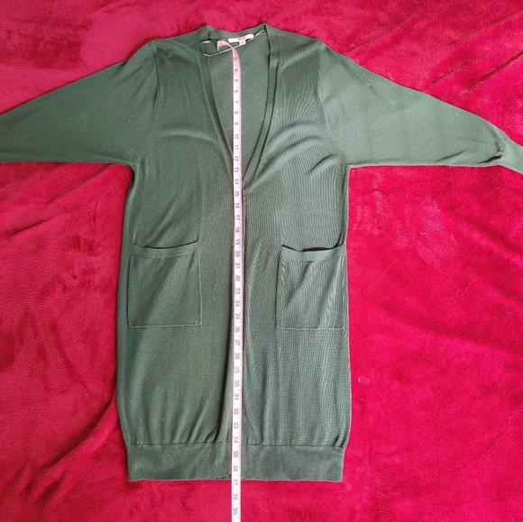 Uniqlo Long Cardigan - Picture 2 of 6